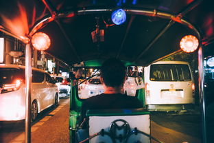 开云体育官网下载安装-《堡垒之夜》“未来光影”赛季，创意无限，精彩不断！